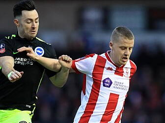 Richie Towell earns contract e...